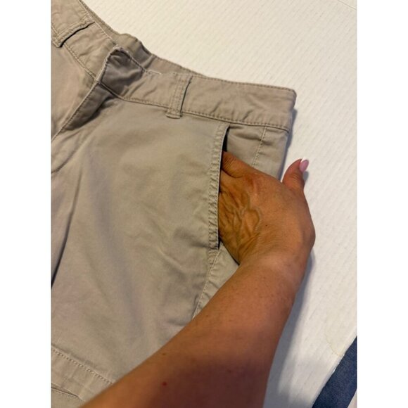 Sonoma Women's Mid Rise Straight Shorts Tan 4 Pockets Size 8 - Picture 7 of 15